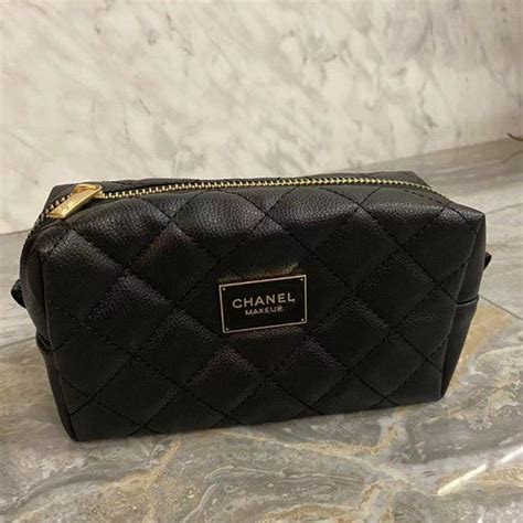 Genuine CHANEL Make Up bag ,or Small Clutch bag * New. 